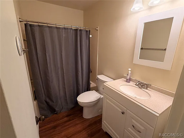 2400 Forest Dr #260 — Photo 10