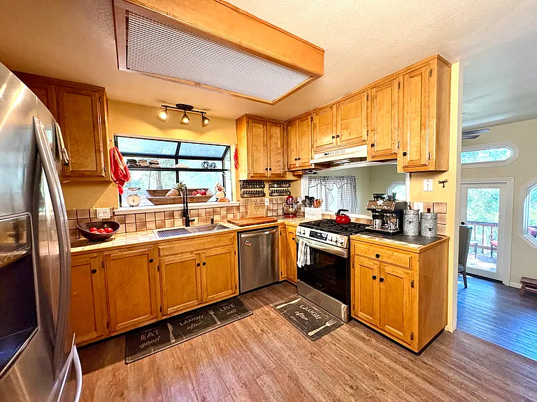 24573 Altdorf Dr — Photo 12