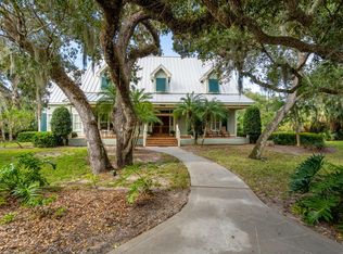 700 Canoe Trl, Indian River Shores, FL 32963