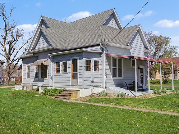 2nd image of 703 5th St