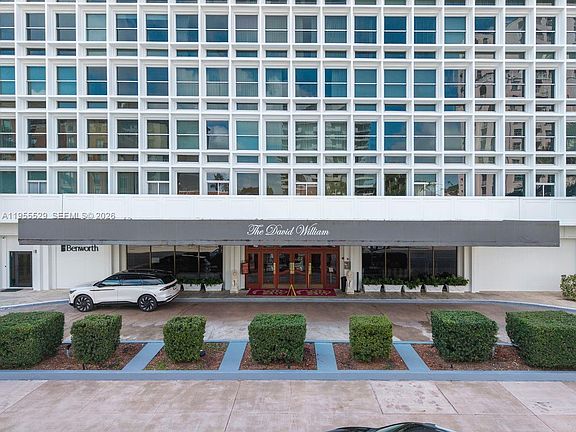 2nd image of 700 Biltmore Way APT 501