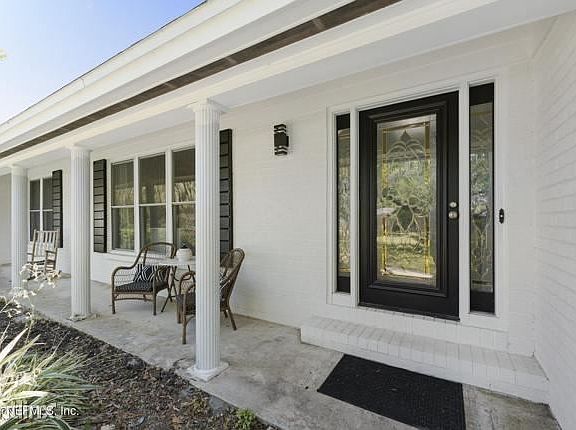 3rd image of 2203R Foxwood Dr