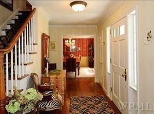 5 Hayrake Ln, Chappaqua, NY 10514