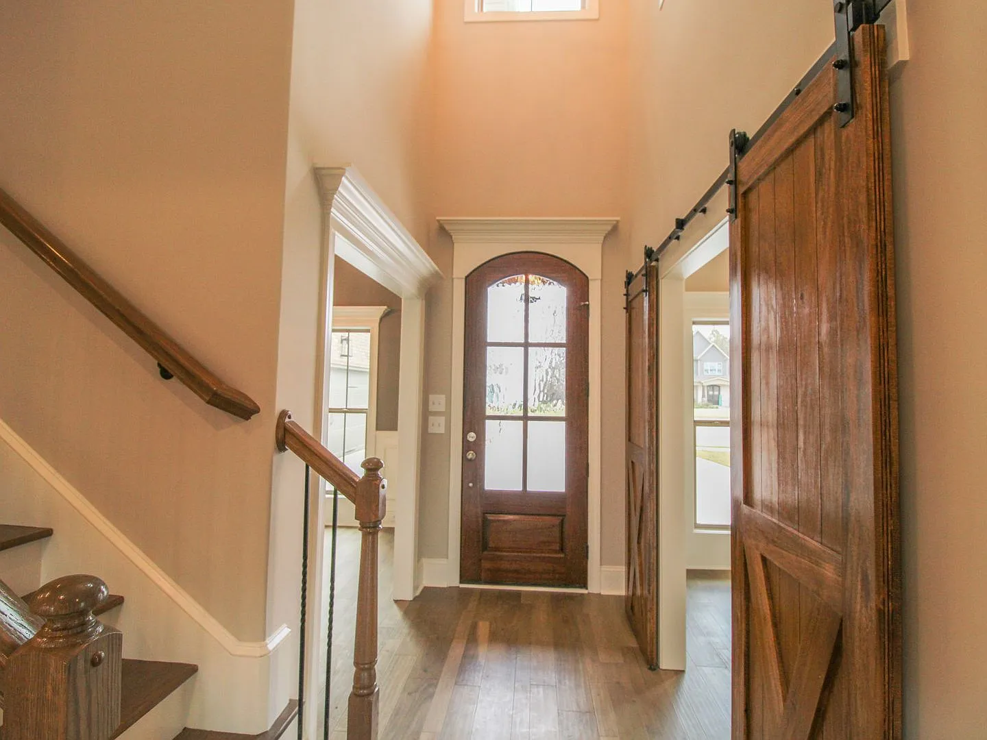 Fabulous Home in Canebrake — Photo 2