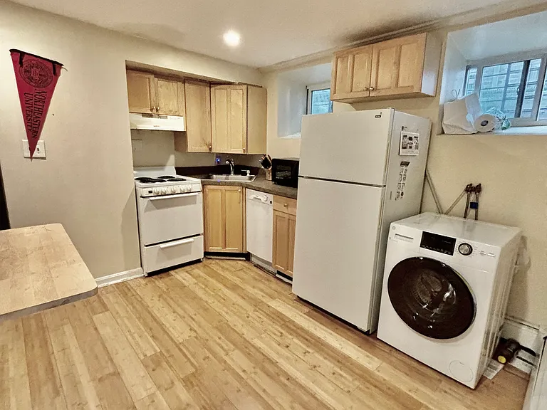 141 Chiswick Rd #1B — Photo 5