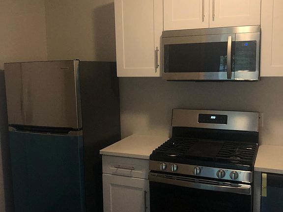 2nd image of 51 Fairfield Ave #1R