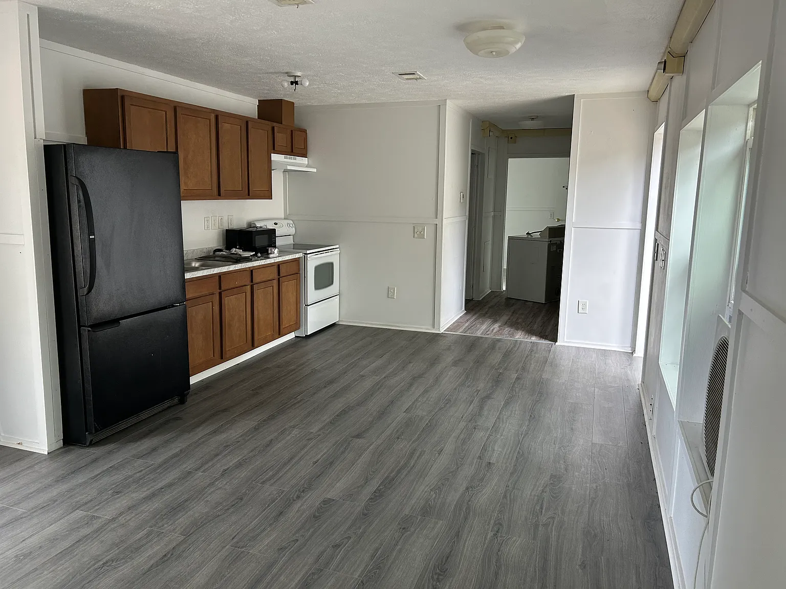 350A Rose St — Photo 2