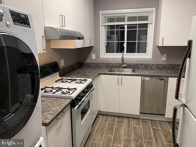 1st image of 3336 Martha Custis Dr