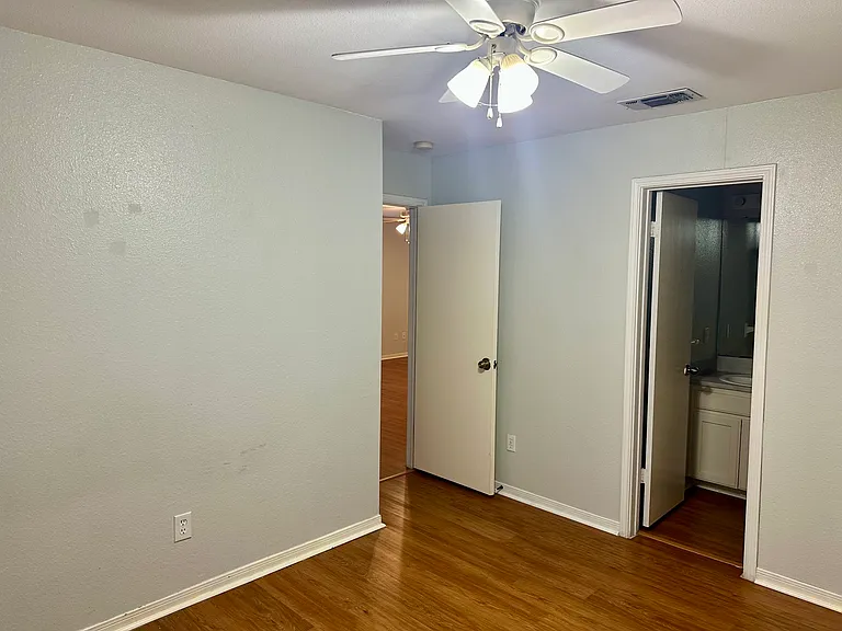 609 W Martin Luther King Blvd #609 — Photo 18