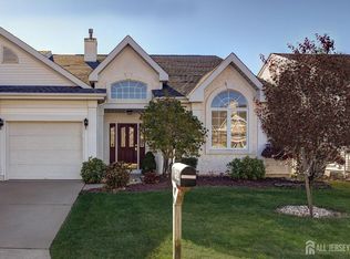 124 Birmingham Ln, Monroe Township, NJ