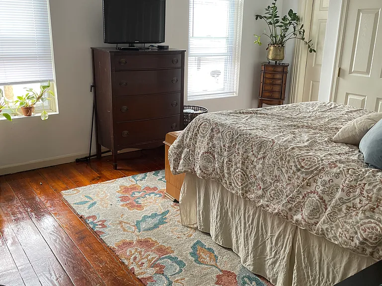 446 Krams Ave — Photo 17