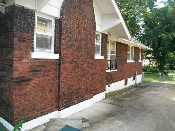 3rd image of 1593 Shadowlawn Blvd