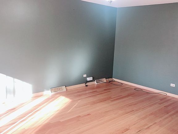 3rd image of 9417 S Major Ave