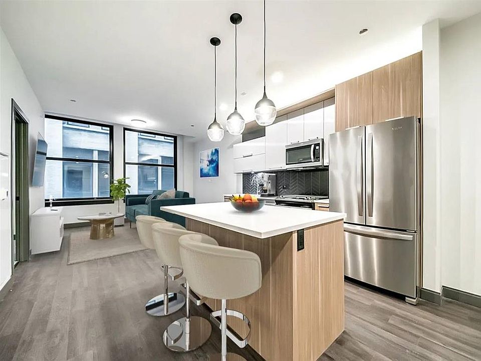 1st image of 29 S Lasalle St #4411161