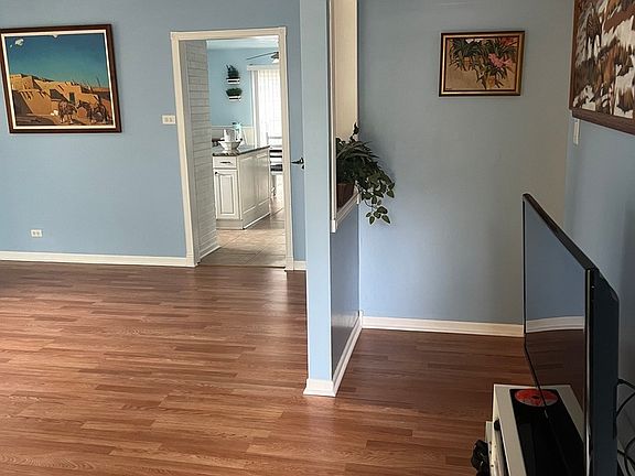 5th image of 407 Todd St