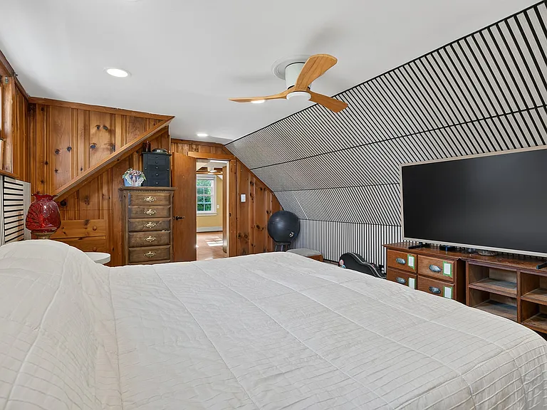 464 Gray Rd — Photo 36