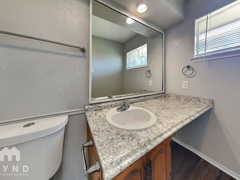 209 Los Santos Dr — Photo 14