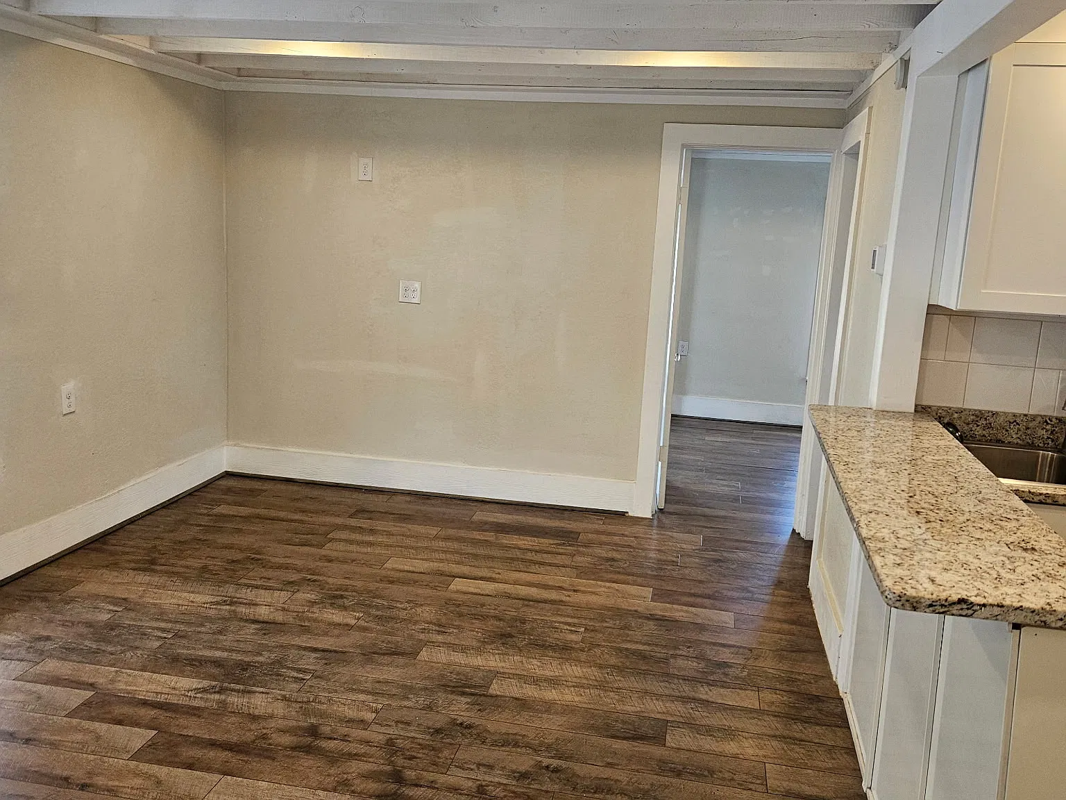 1 bed, 725 sqft, $1,400 — Photo 4
