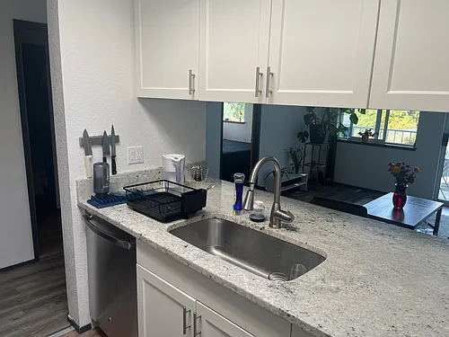 5616 15th Ave NE #401 Photo 1