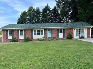 249 Mackey Farm Dr, Old Fort, NC 28762