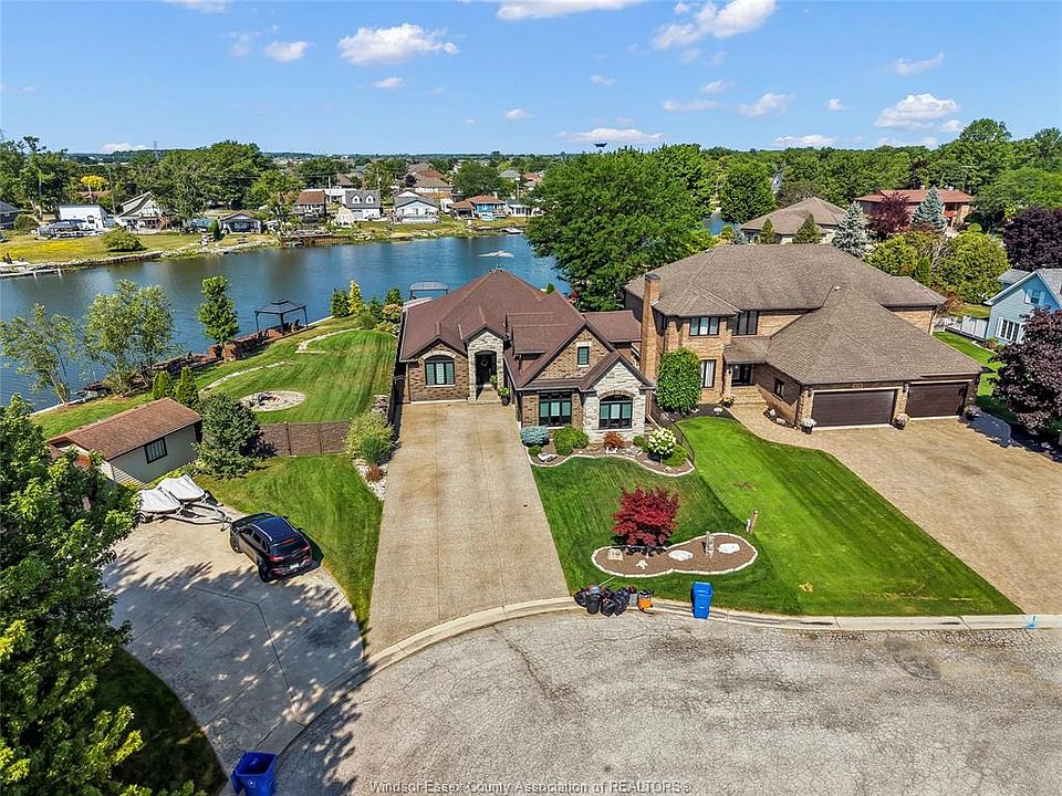 1st image of 536 Riviera Estate Dr