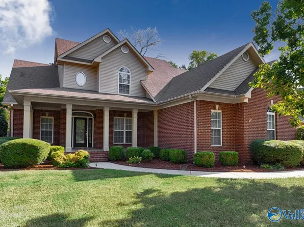 2601 Southhurst Dr SE, Huntsville, AL 35803