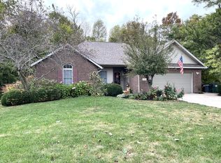 2030 N Lakeview Dr, Seymour, IN 47274
