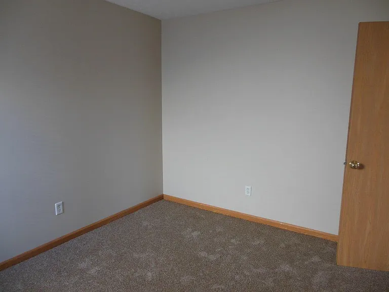 5929 Bay Harbor Dr — Photo 35