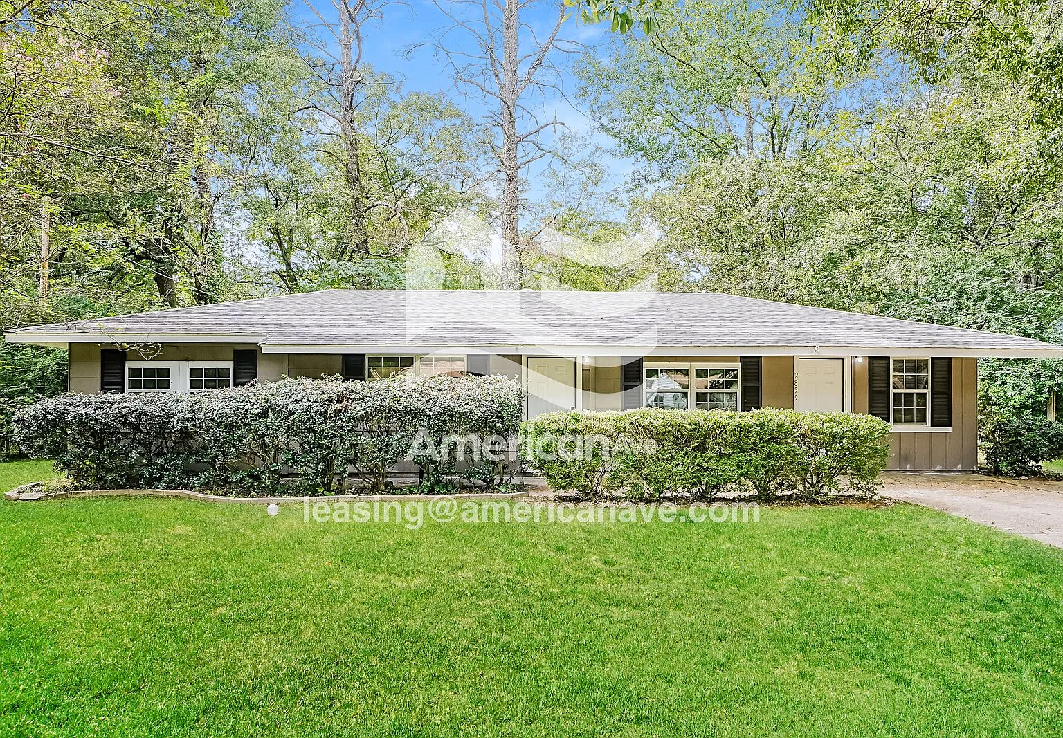 3 bed, 1.0 bath, 1319 sqft, $918 — Photo 1