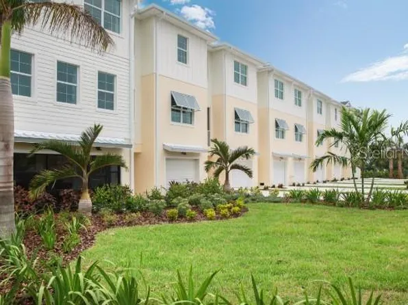 9910 Key Haven Rd, Seminole, FL 33777