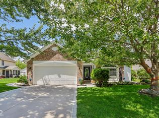 13956 Brightwater Dr, Fishers, IN 46038
