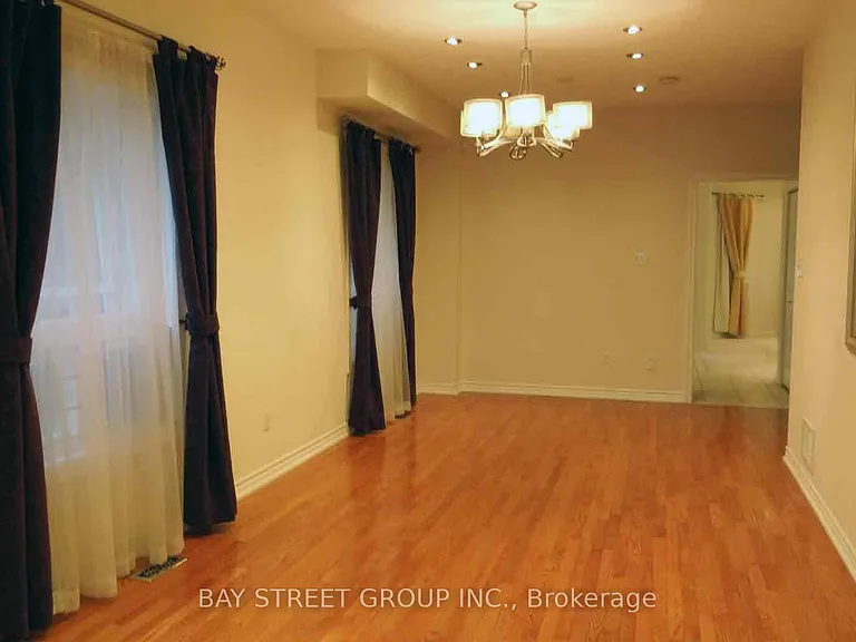 71 Ian Baron Ave — Photo 19