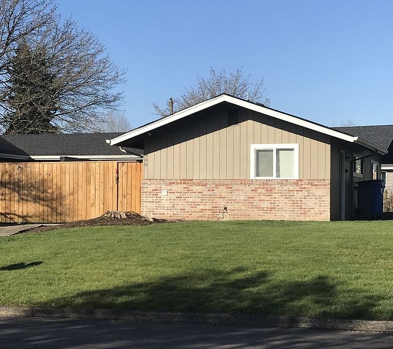 1st image of 400 SE 118th Ave #3853396