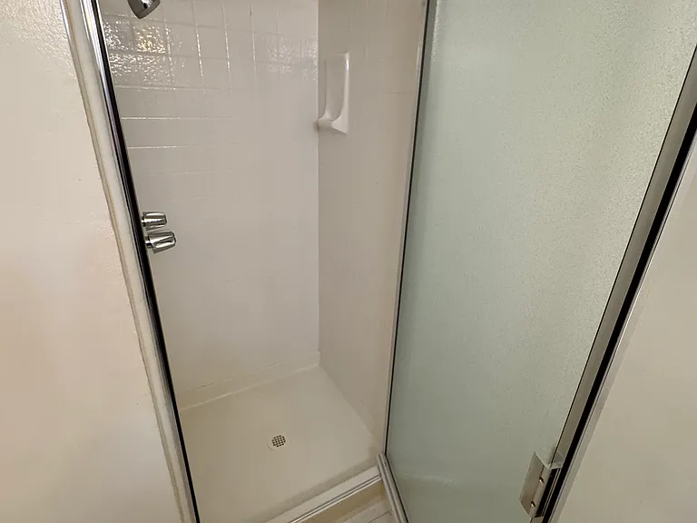 Kula Kai Apartments — Photo 6