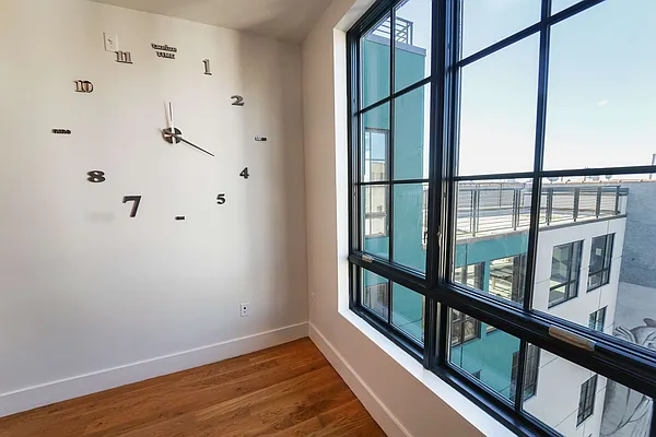 Rented by Manhattan Management LLC | media 20