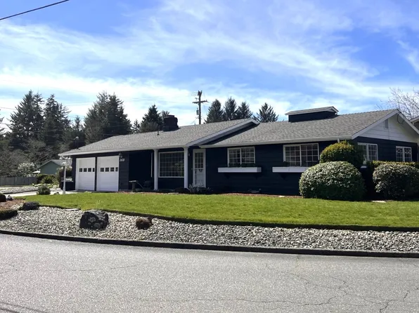 2618 Greenbriar St, Reedsport, OR 97467