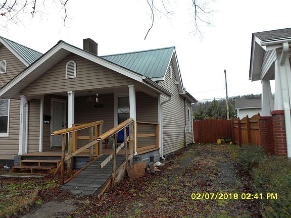 2nd image of 415 E Morelia Ave
