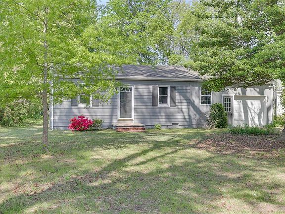 3rd image of 122 Longhill Rd