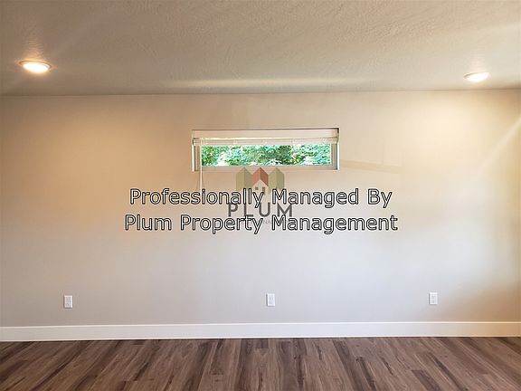 4th image of 2425 Dixon Ave #202