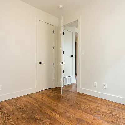 Rented by Nooklyn NYC LLC | media 27