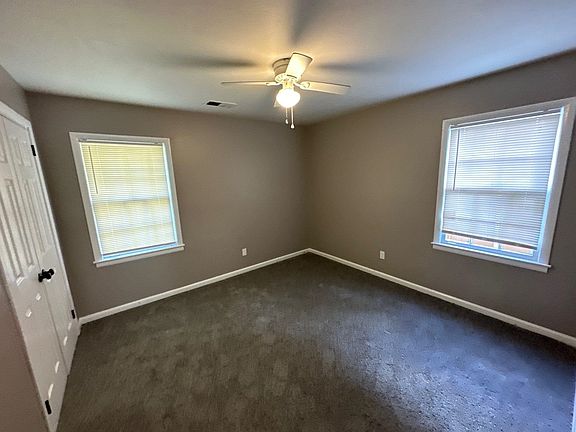 5th image of 10 W Mitchell Rd