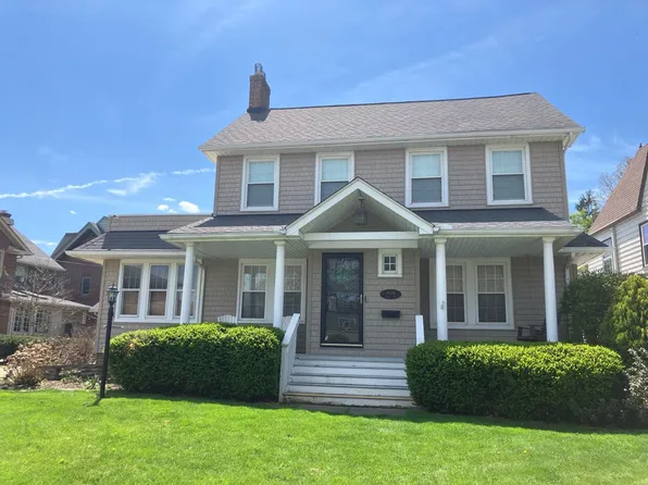 19535 Argyle Oval, Rocky River, OH 44116