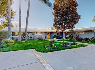 22428 Victory Blvd, Woodland Hills, CA 91367