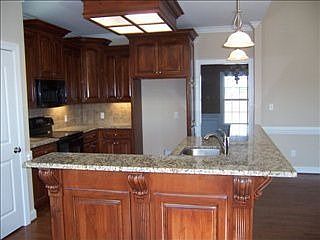 3rd image of 302 Ashland Dr
