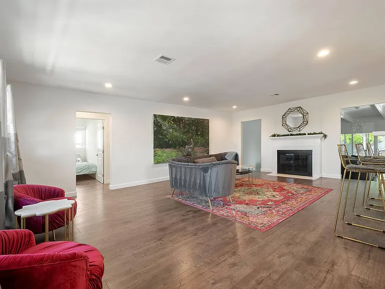 12703 Hatteras St — Photo 43