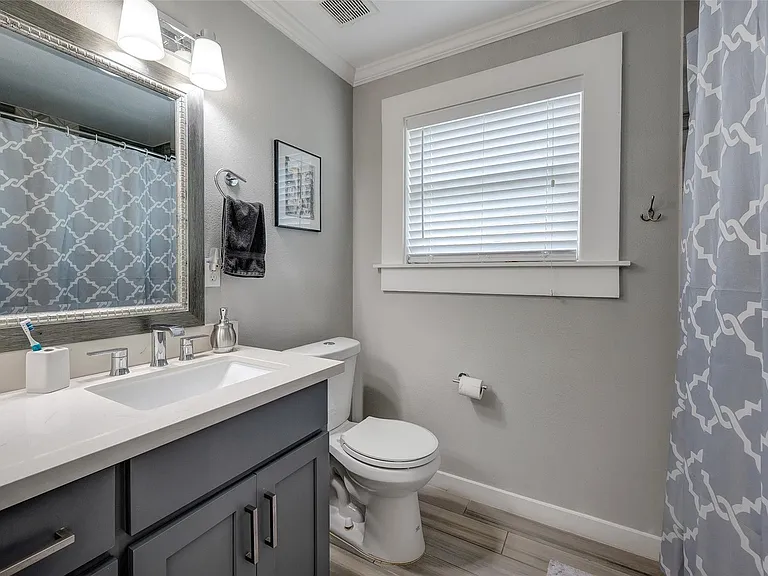 5205 Irvington Blvd — Photo 8