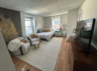 425 Islington St #4, Portsmouth, NH 03801