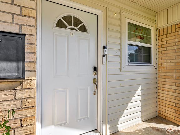 5th image of 6236 Sandra Dr