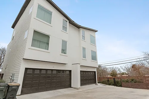 1417 Kramer Ln Photo 1