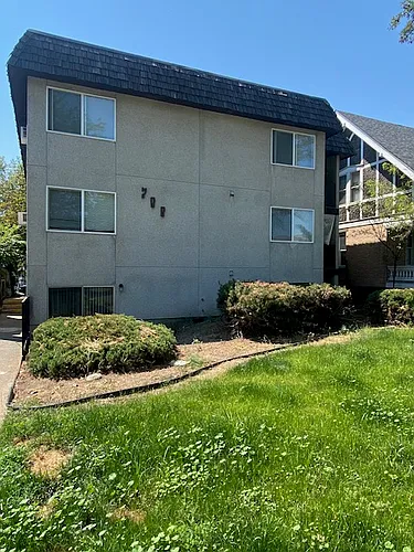 708 E Mission Ave #3 Photo 1